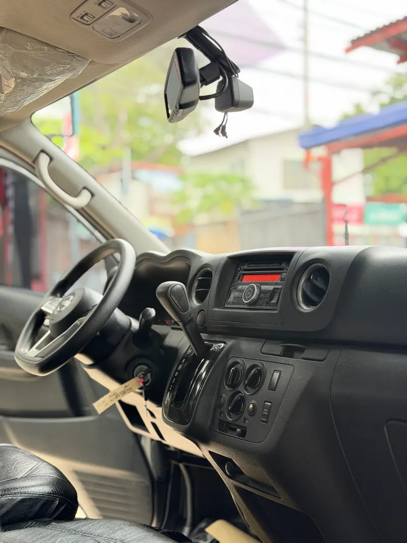 2025 Nissan Urvan NV350 Premium A/T