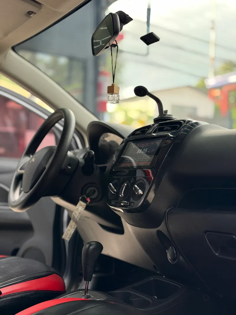 2022 Mitsubishi Mirage Hatchback GLX A/T 