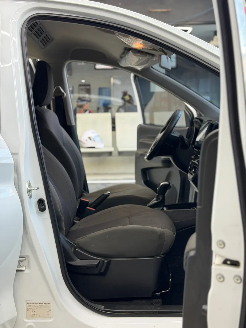 2025 Suzuki Ertiga 1.5 GLX Hybrid AT