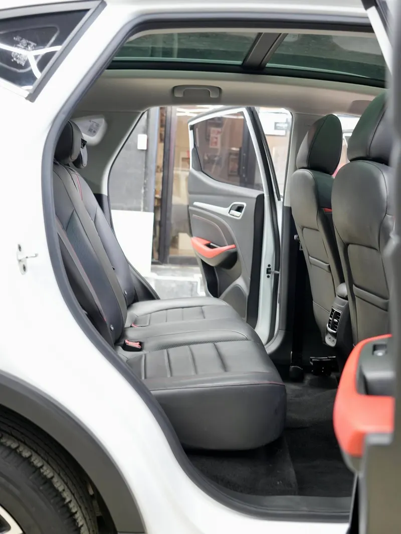 2025 MG ZS 1.5 MCE LUX CVT