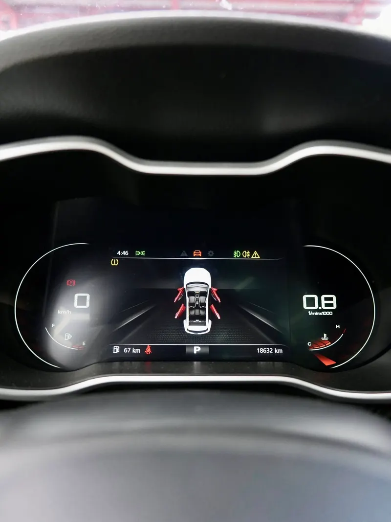 2025 MG ZS 1.5 MCE LUX CVT