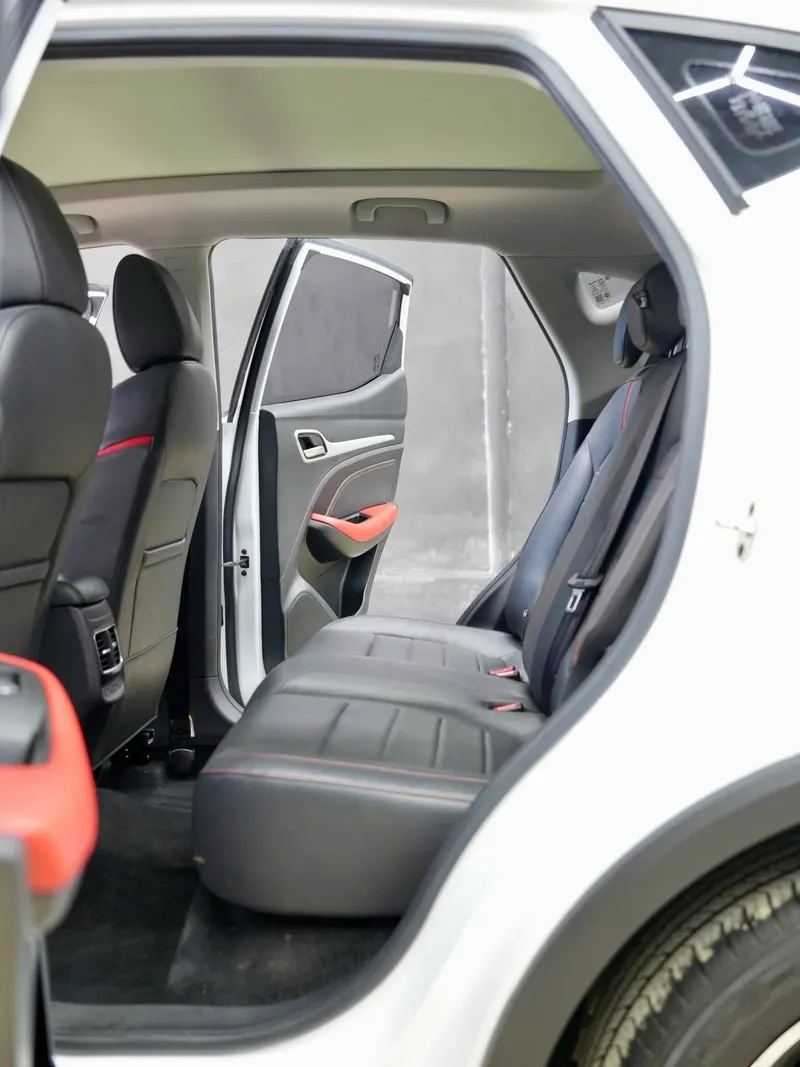 2025 MG ZS 1.5 MCE LUX CVT