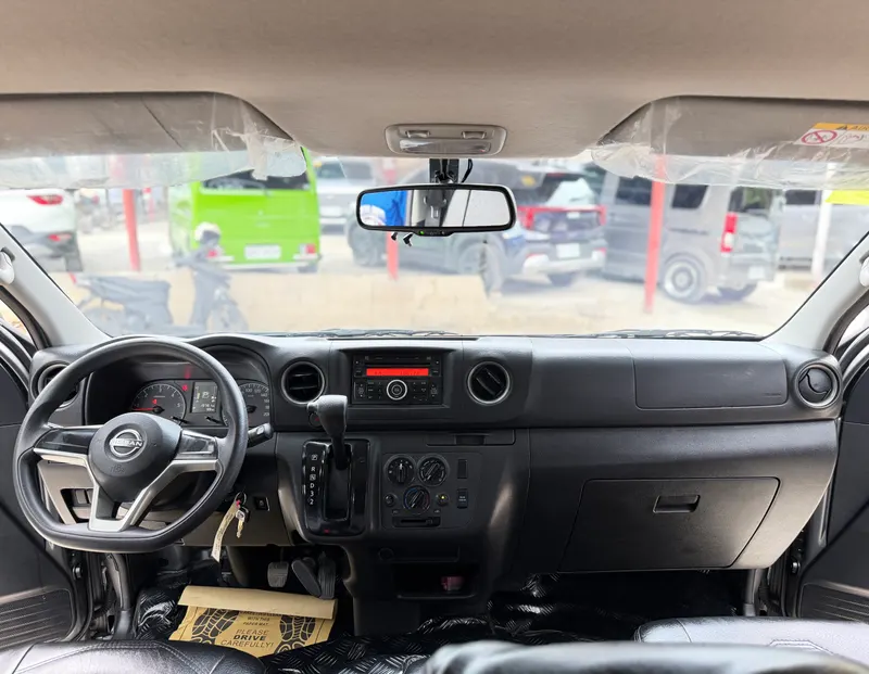 2025 Nissan Urvan NV350 Premium A/T