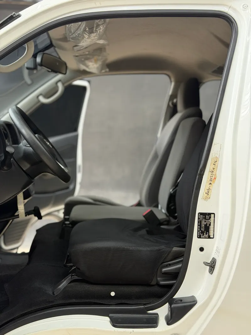 2024 Nissan NV350 Urvan 2.5L M/T