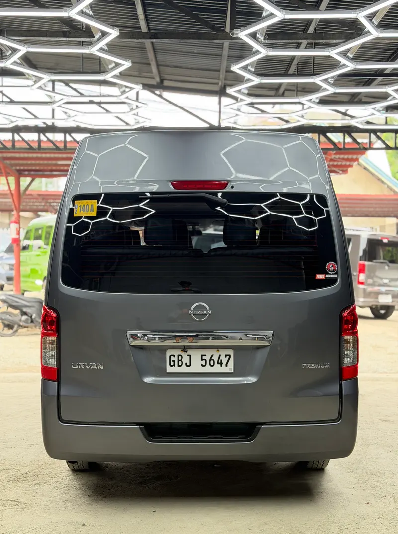 2025 Nissan Urvan NV350 Premium A/T