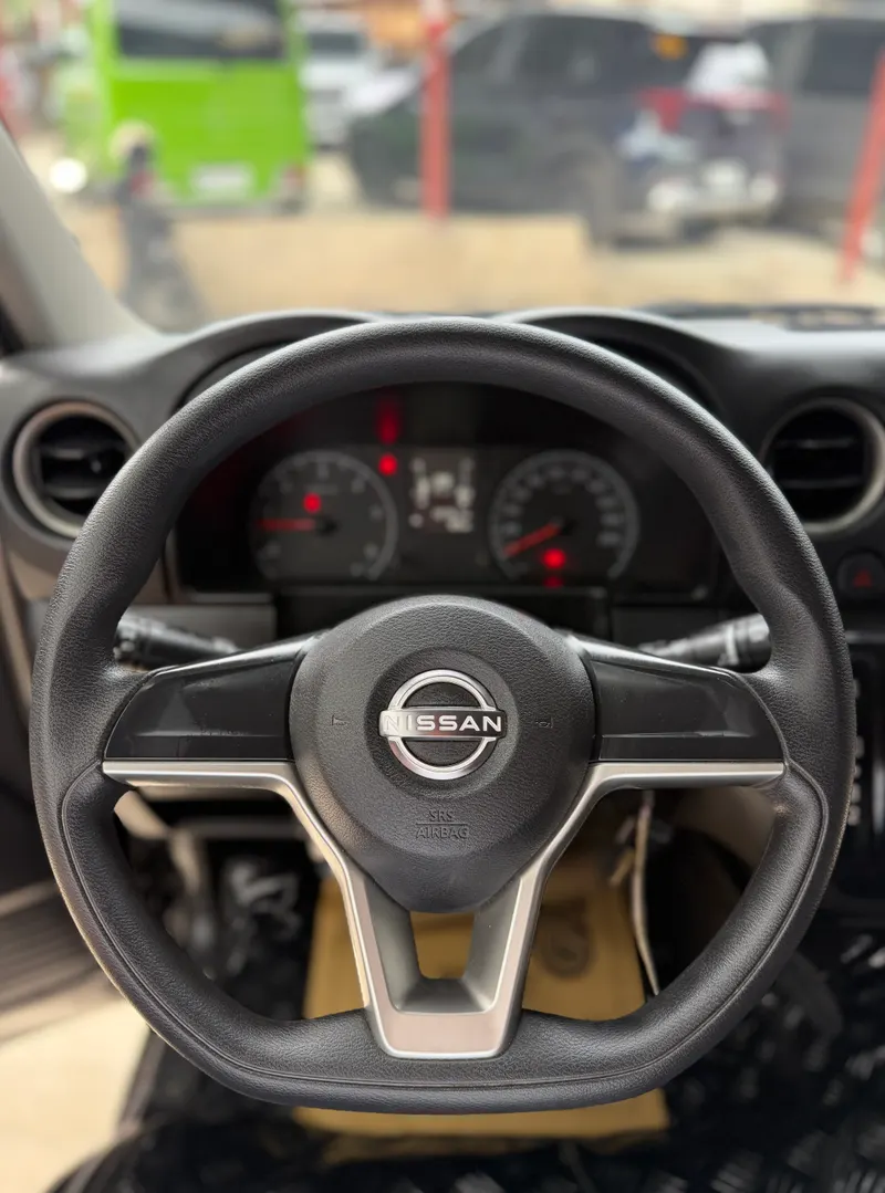 2025 Nissan Urvan NV350 Premium A/T