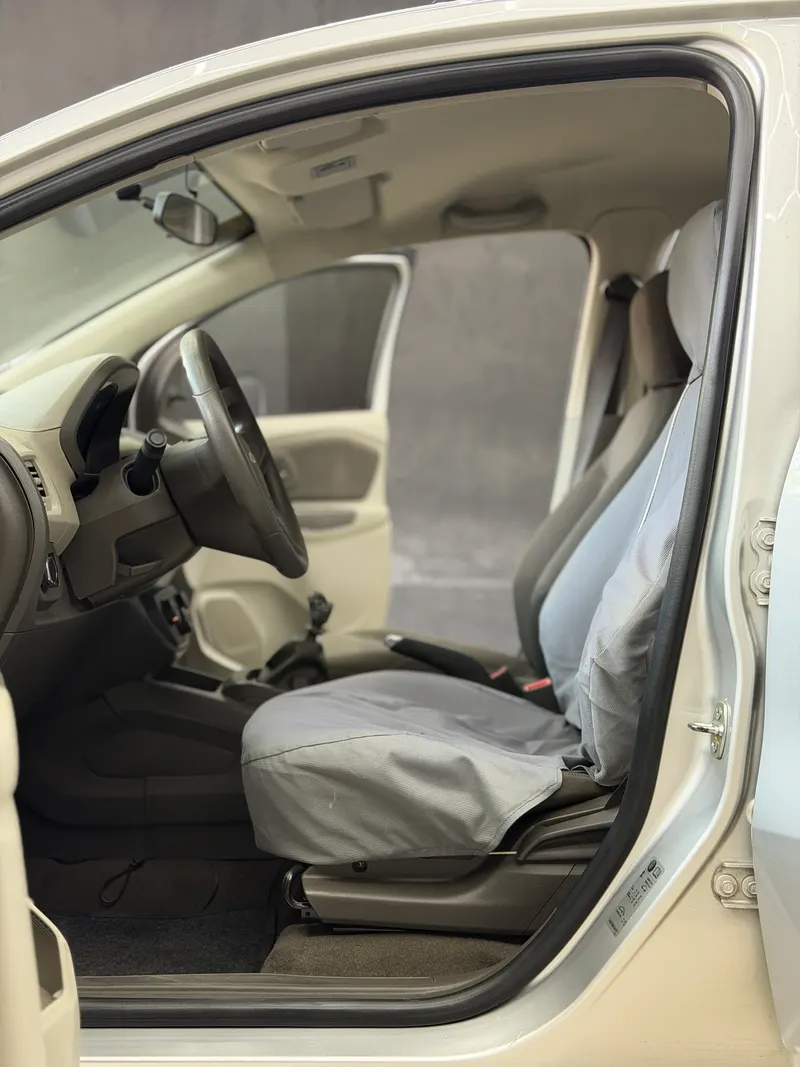2015 Chevrolet Spin LS M/T 