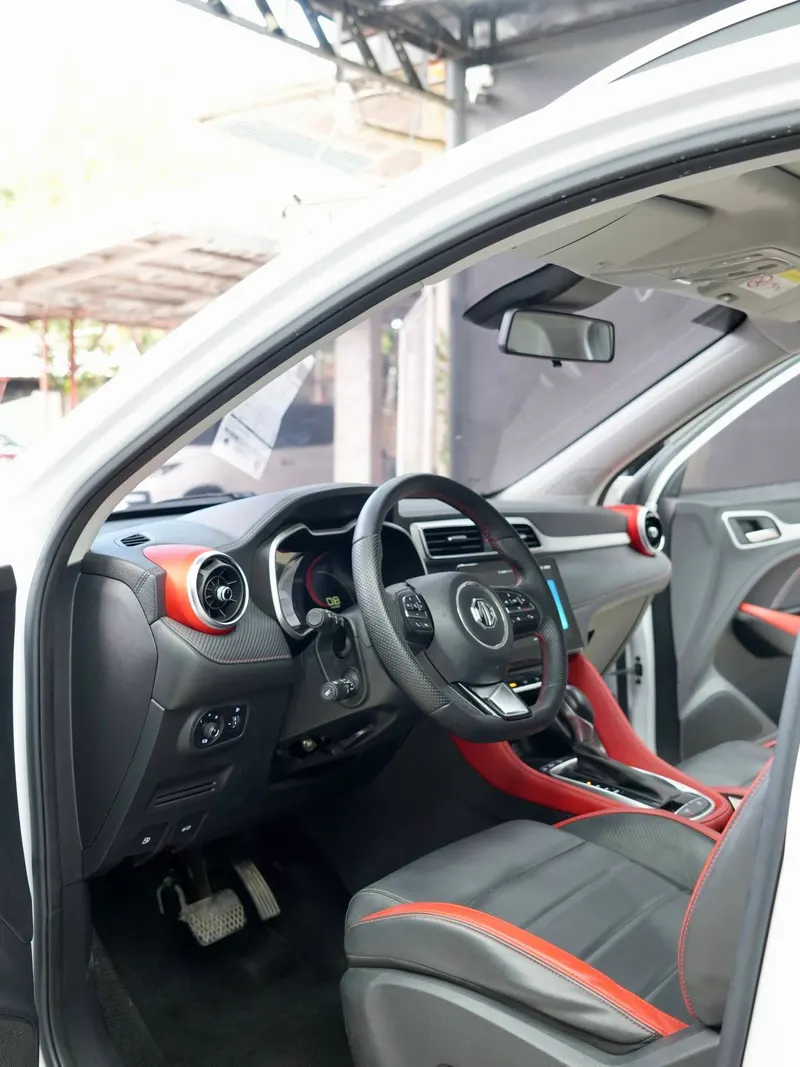 2025 MG ZS 1.5 MCE LUX CVT